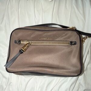 Michael Kors Taupe Shoulder Bag Gold Hardware Adjustable Strap
Women